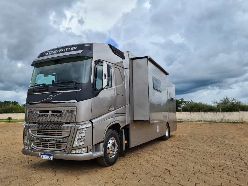 TRUCKHOME TRAILERCAR VOLVO FH500