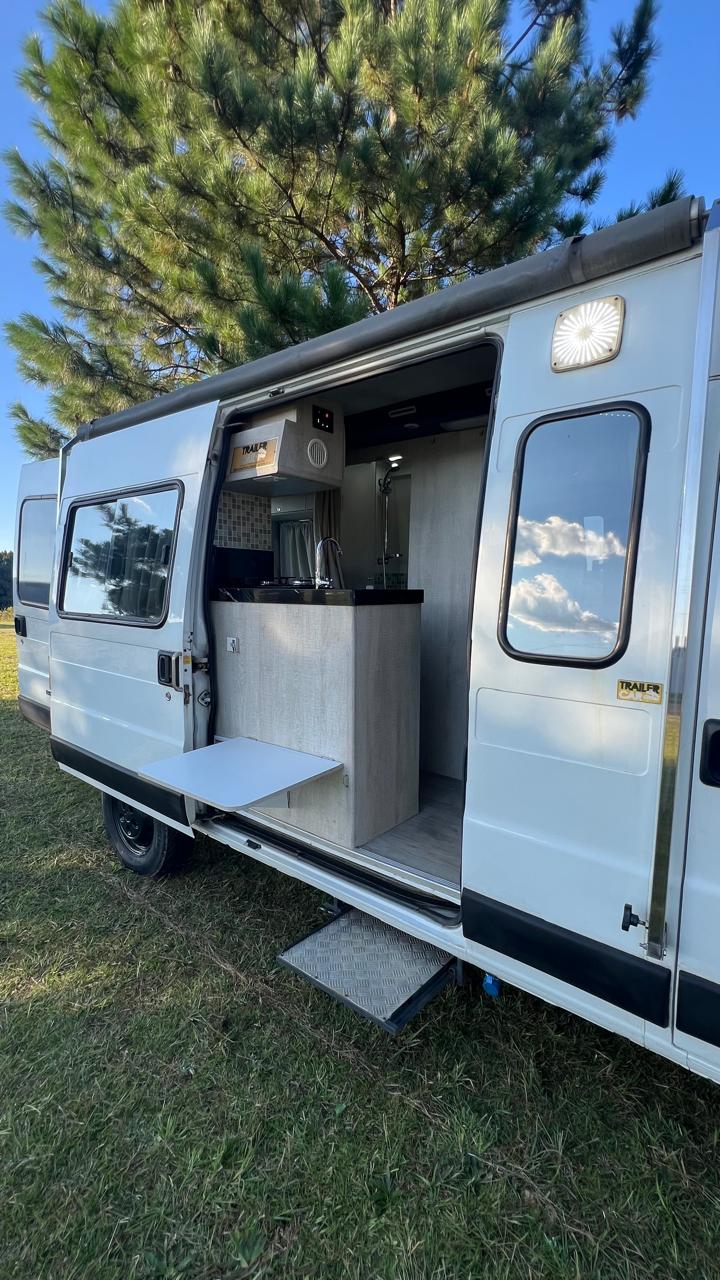 Van 3